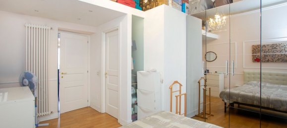 2 rooms Apartment in Milan, Italy No. 336884 9