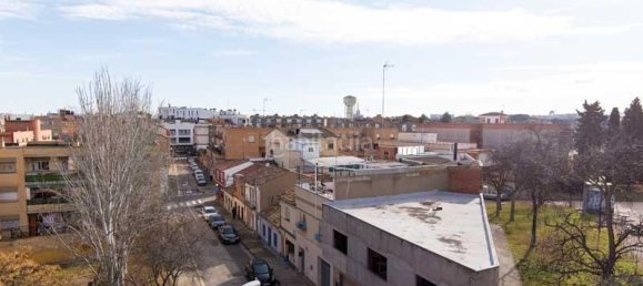 Apartamento de 3 dormitorios en Zaragoza, Spain No. 21666 43