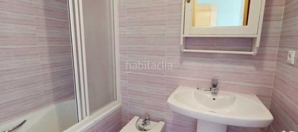 Apartamento de 3 dormitorios en Zaragoza, Spain No. 21666 21