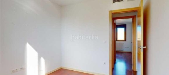 Apartamento de 3 dormitorios en Zaragoza, Spain No. 21666 33