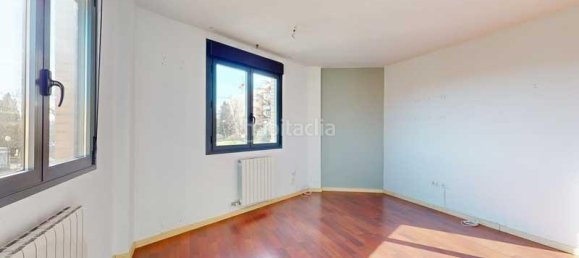 Apartamento de 3 dormitorios en Zaragoza, Spain No. 21666 5