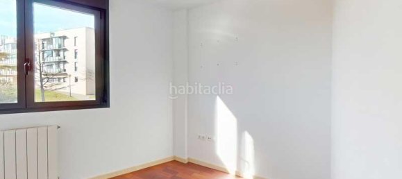 Apartamento de 3 dormitorios en Zaragoza, Spain No. 21666 30
