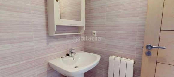 Apartamento de 3 dormitorios en Zaragoza, Spain No. 21666 23