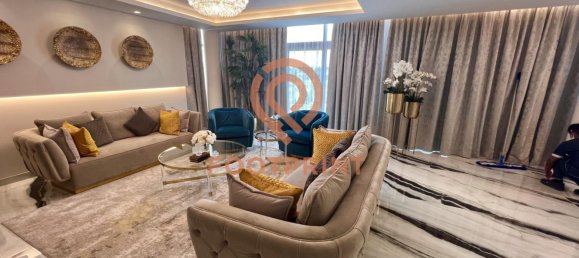 7 bedrooms Villa in Dubai, UAE No. 24635 26