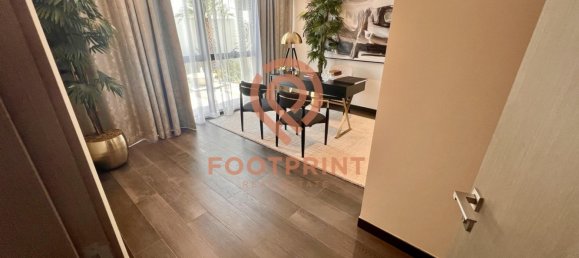 7 bedrooms Villa in Dubai, UAE No. 24635 18