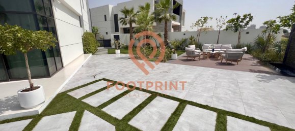 7 bedrooms Villa in Dubai, UAE No. 24635 23