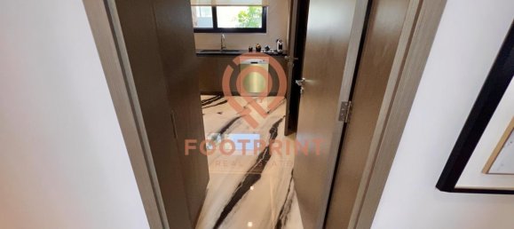 7 bedrooms Villa in Dubai, UAE No. 24635 32