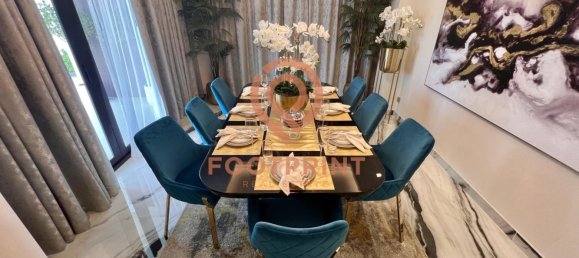 7 bedrooms Villa in Dubai, UAE No. 24635 27