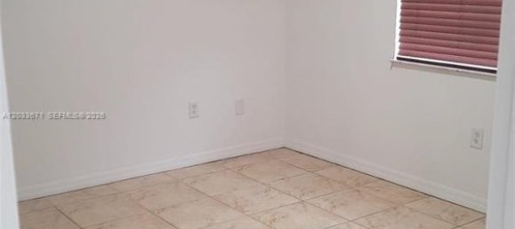 3 Schlafzimmer Villa in Miami, USA, Nr. 614961 5