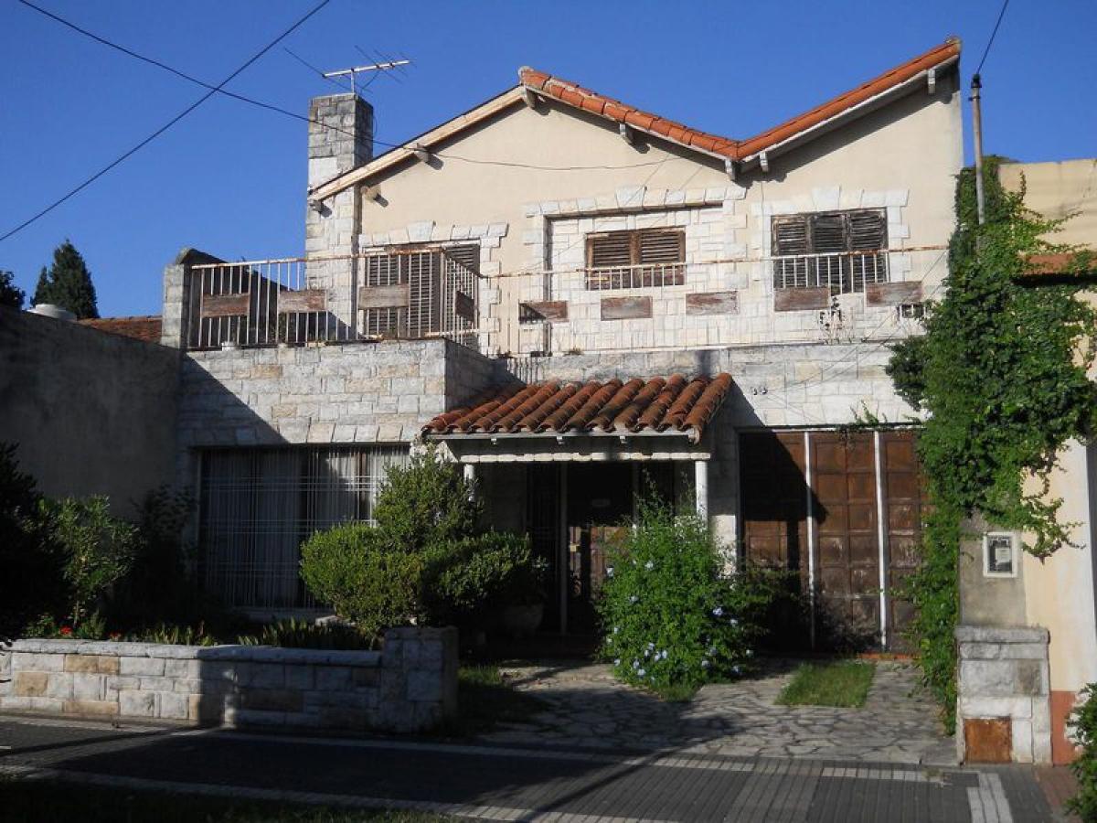 3 Schlafzimmer Haus in Lomas de Zamora, Argentina, Nr. 56960