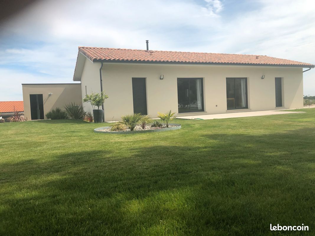 3 bedrooms House in Haute-Garonne, France No. 318681