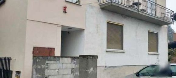 4-salle Appartement à Biandronno, Italy No. 3146 22