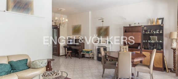 4 bedrooms House in Rome, Italy No. 318220 7