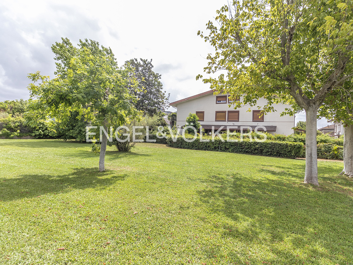 4 bedrooms House in Rome, Italy No. 318220