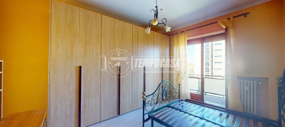 2 bedrooms Apartment in Turin, Italy No. 333847 17