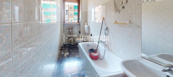 2 bedrooms Apartment in Turin, Italy No. 333847 26