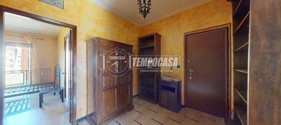 2 bedrooms Apartment in Turin, Italy No. 333847 8