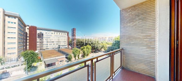 2 bedrooms Apartment in Turin, Italy No. 333847 22