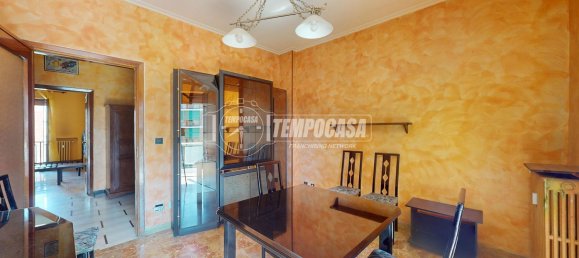 2 bedrooms Apartment in Turin, Italy No. 333847 13