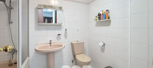 Apartamento de 4 dormitorios en Torre del Mar, Spain No. 45467 16