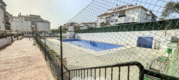 Apartamento de 4 dormitorios en Torre del Mar, Spain No. 45467 34