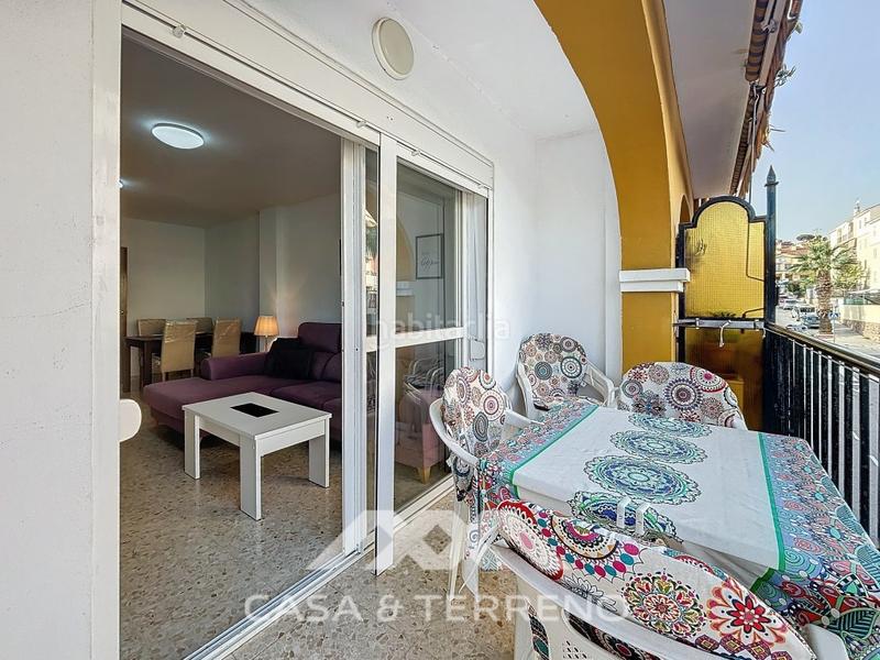 Apartamento de 4 dormitorios en Torre del Mar, Spain No. 45467