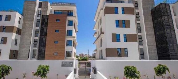 2 bedrooms Apartment in Agios Athanasios, Cyprus No. 8020 2