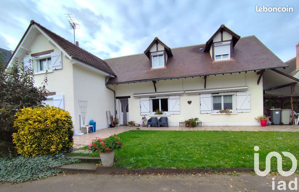 3 غرف نوم منزل في Saint-Jean-le-Blanc, France رقم 151977