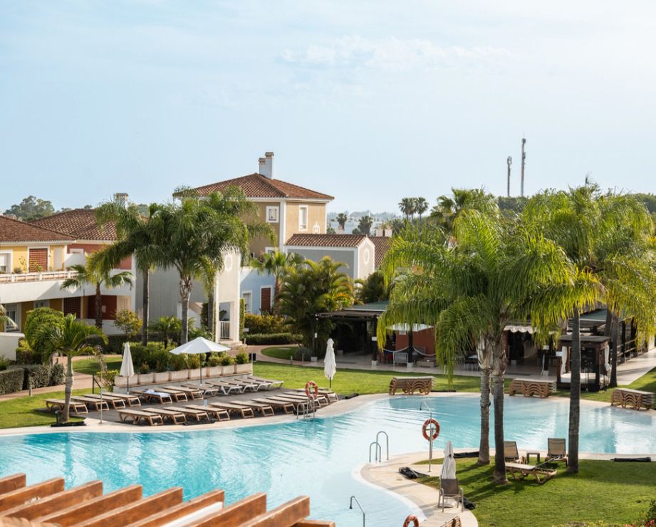 2 bedrooms Penthouse in Estepona, Spain No. 75322