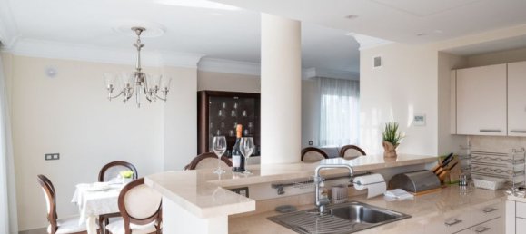 2 bedrooms Penthouse in Estepona, Spain No. 75322 12