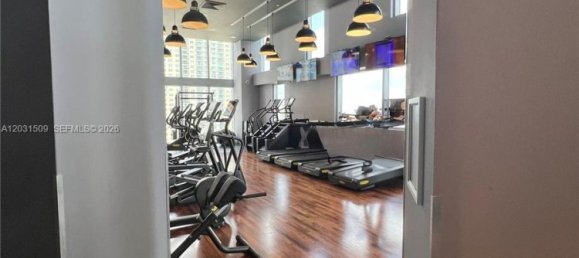 34.84m² Commercial property for rent in Miami, Miami-Dade, Florida, USA № 614980 2