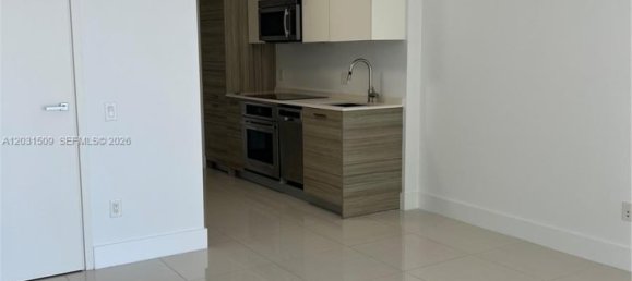 34.84m² Commercial property for rent in Miami, Miami-Dade, Florida, USA № 614980 6