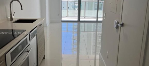 34.84m² Commercial property for rent in Miami, Miami-Dade, Florida, USA № 614980 8