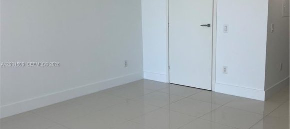 34.84m² Commercial property for rent in Miami, Miami-Dade, Florida, USA № 614980 4