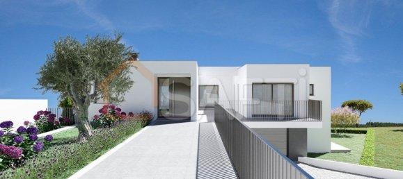 1100m² Land in Leiria, Portugal No. 64108 4