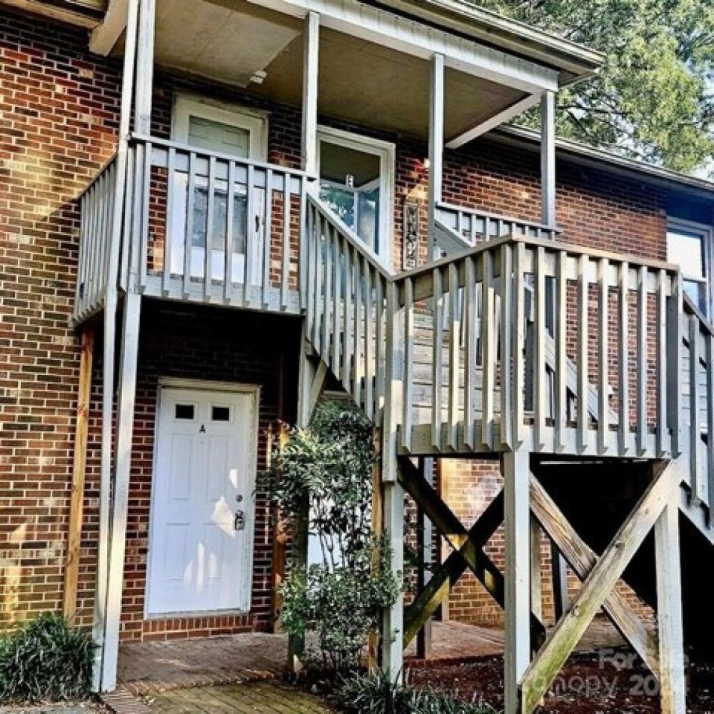 2 bedrooms House in Charlotte, USA No. 390008