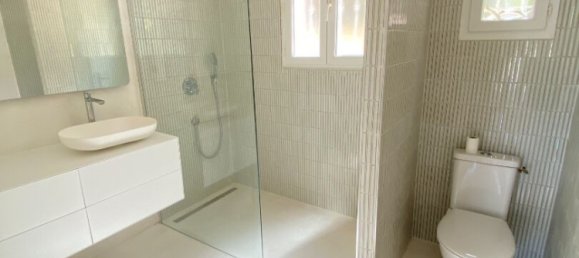 5 Schlafzimmer Villa in Ollioules, France, Nr. 292970 14