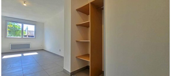 Apartamento de 2 habitaciónes en Lattes, France No. 309040 4