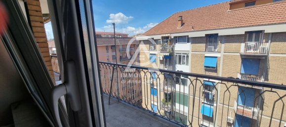 2 rooms Apartment in Rome, Italy No. 259052 3