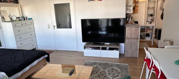 Studio in Dusseldorf, Germany No. 343821 2