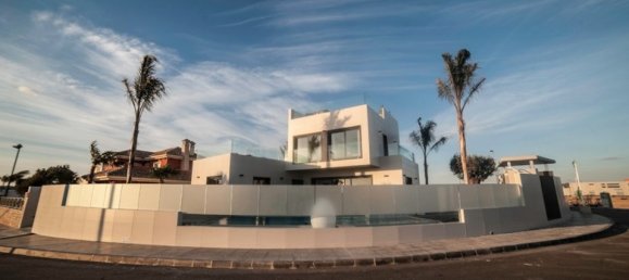 157m² Villa for sale in La Zenia, Alicante, Valencian Community, Spain № 365014 26