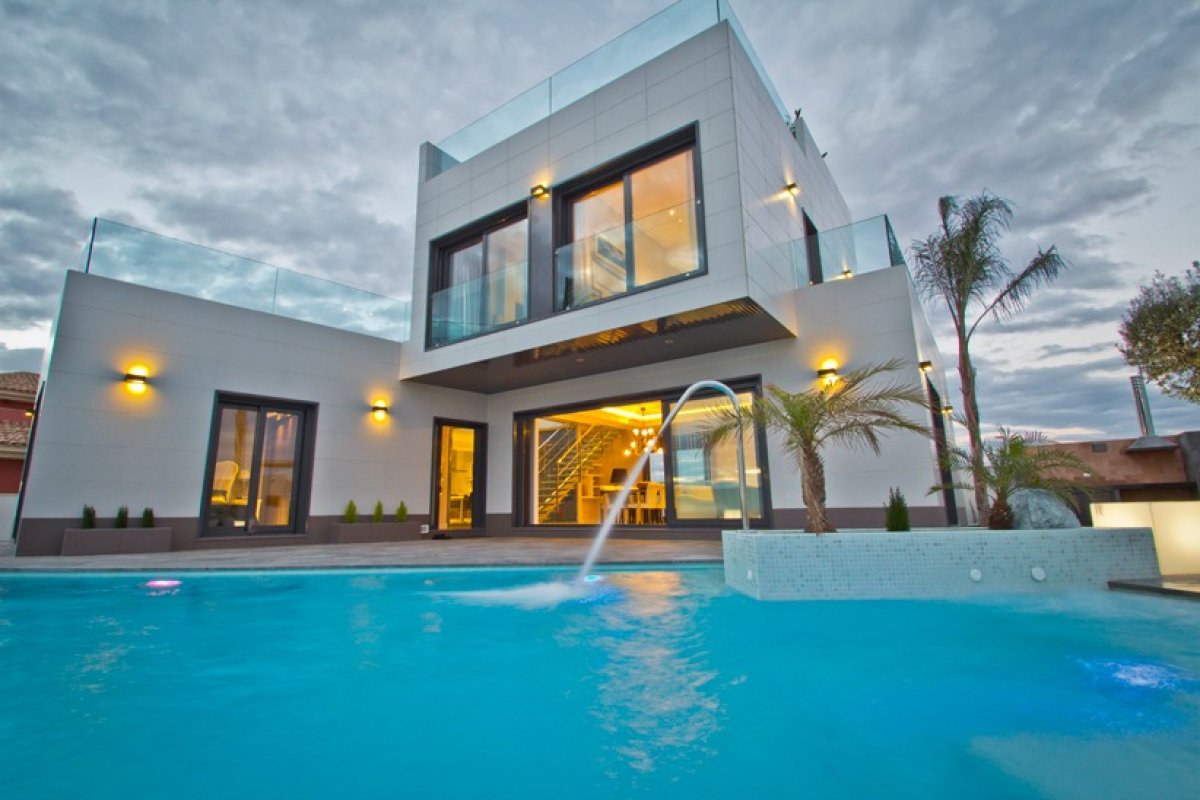 157m² Villa for sale in La Zenia, Alicante, Valencian Community, Spain № 365014