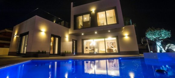 157m² Villa for sale in La Zenia, Alicante, Valencian Community, Spain № 365014 9