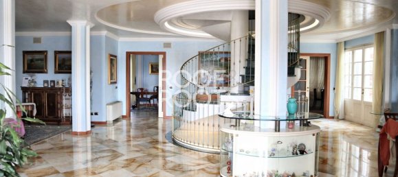 19-Zimmer Villa in Lucca, Italy, Nr. 51023 35