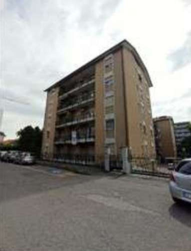 4غرفة شقة في Monza, Italy رقم 3787