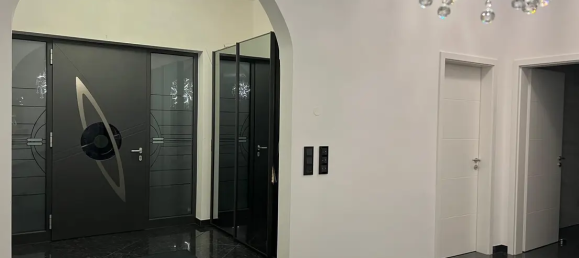 Villa de 6 habitaciónes en Solingen, Germany No. 287345 5