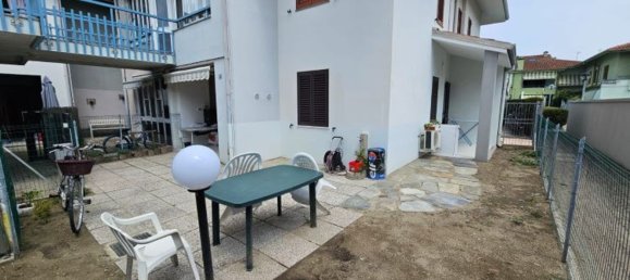 3 bedrooms House in Comacchio, Italy No. 351490 14