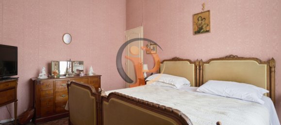 4 bedrooms House in Tourcoing, France No. 92374 21