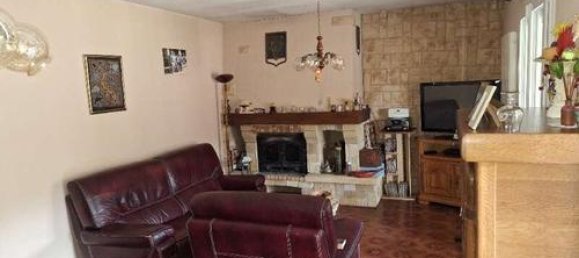 3 bedrooms House in Tucquegnieux, France No. 81340 20