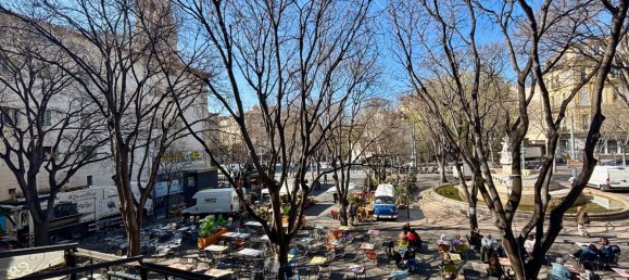 64m² Office in Marseille, France No. 350779 9